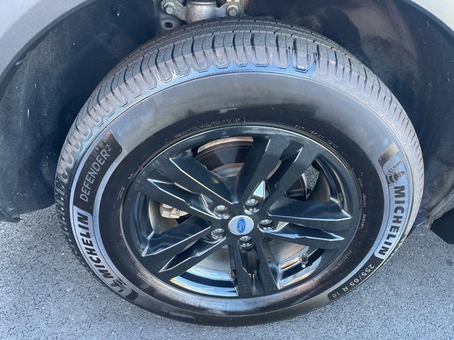 Certified 2022 Ford Explorer XLT w/ Equipment Group 202A image 13