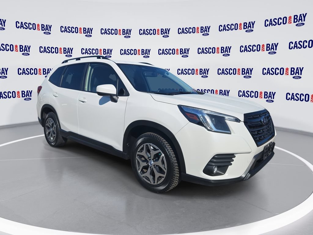 Used 2024 Subaru Forester Premium AWD/4WD image 1