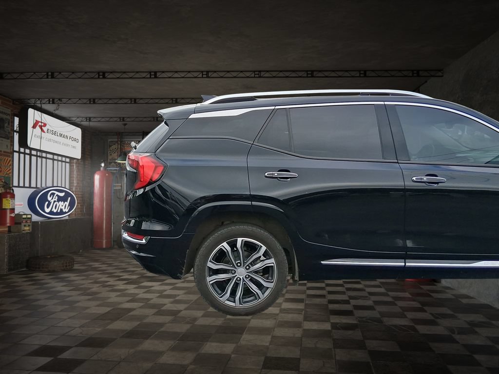 Used 2020 GMC Terrain Denali w/ LPO, Floor Liner Package FWD image 8