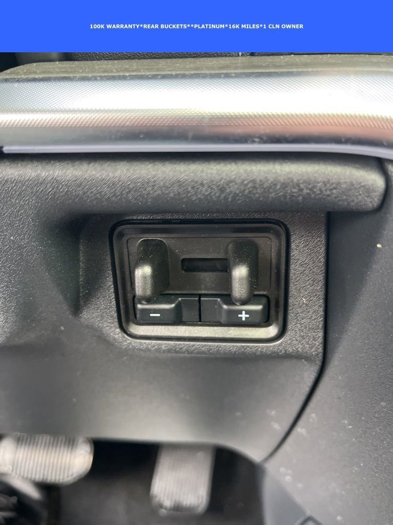 Certified 2025 Ford Expedition Platinum image 28