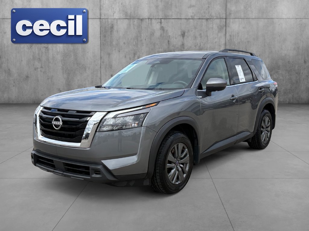 Used 2024 Nissan Pathfinder SV