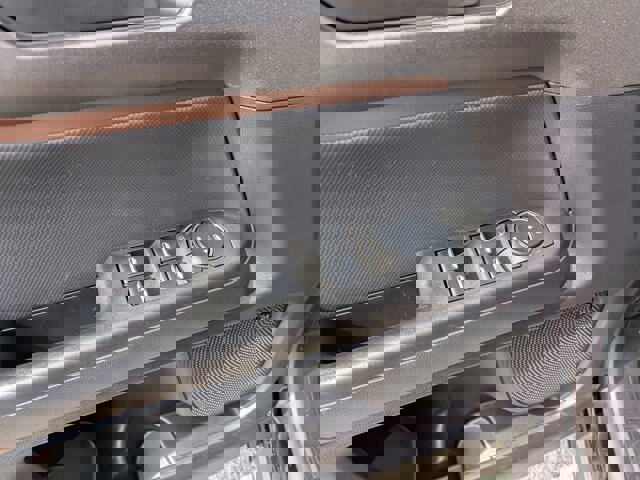 Certified 2025 Ford Bronco Sport Outer Banks w/ Outer Banks Tech Package+ image 14