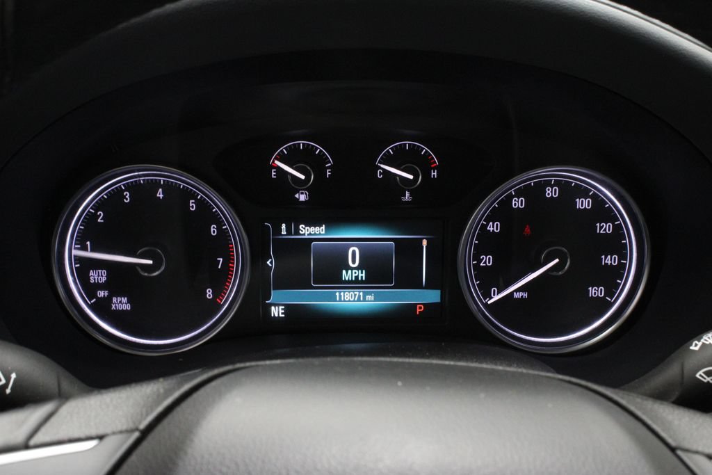 Used 2019 Buick Enclave Essence FWD image 27