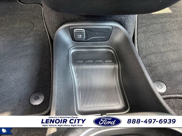 Used 2023 Chrysler Pacifica Touring-L w/ S Appearance Package image 27