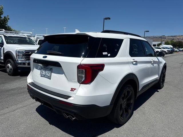 Certified 2022 Ford Explorer ST w/ Equipment Group 401A AWD/4WD image 6