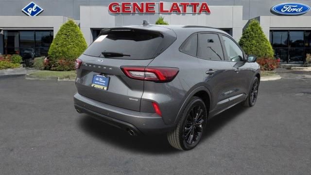 Certified 2023 Ford Escape ST-Line Elite w/ Premium Technology Package image 5