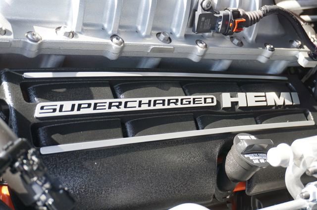 Used 2021 Dodge Durango SRT Hellcat w/ Technology Group AWD/4WD image 15