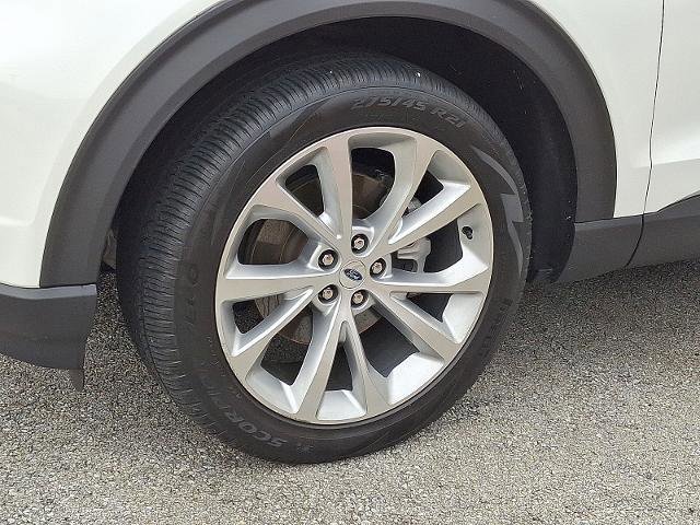 Certified 2023 Ford Explorer Platinum w/ Technology Package image 7