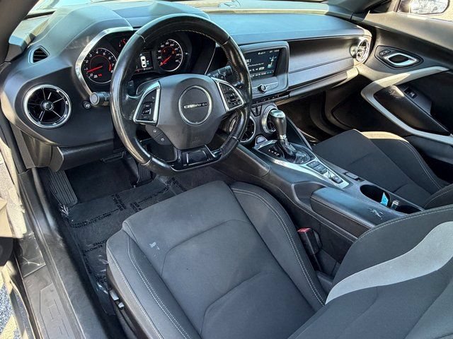 Used 2018 Chevrolet Camaro LT RWD image 24