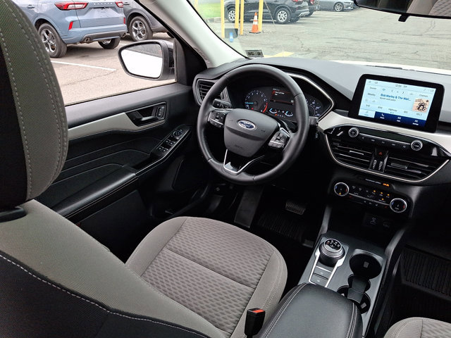 Certified 2022 Ford Escape SE w/ SE Sport Appearance Package AWD/4WD image 14