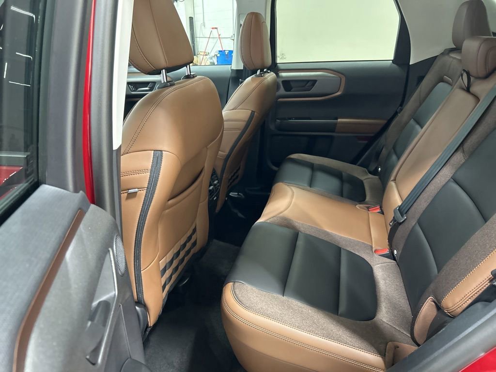 Certified 2025 Ford Bronco Sport Outer Banks w/ Outer Banks Tech Package+ image 32