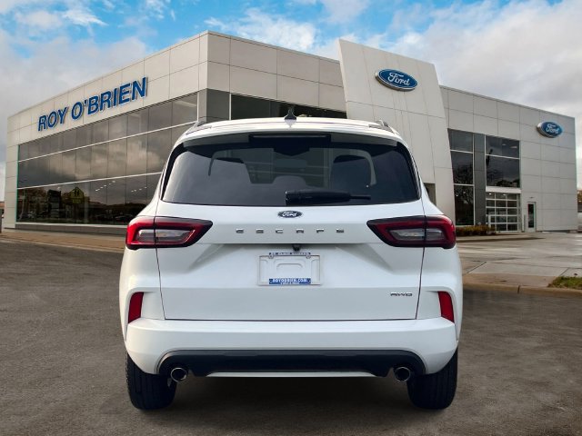 Certified 2023 Ford Escape ST-Line AWD/4WD image 4