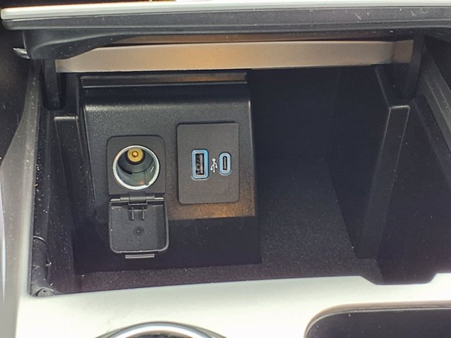 Certified 2023 Ford Explorer XLT w/ Equipment Group 202A AWD/4WD image 13