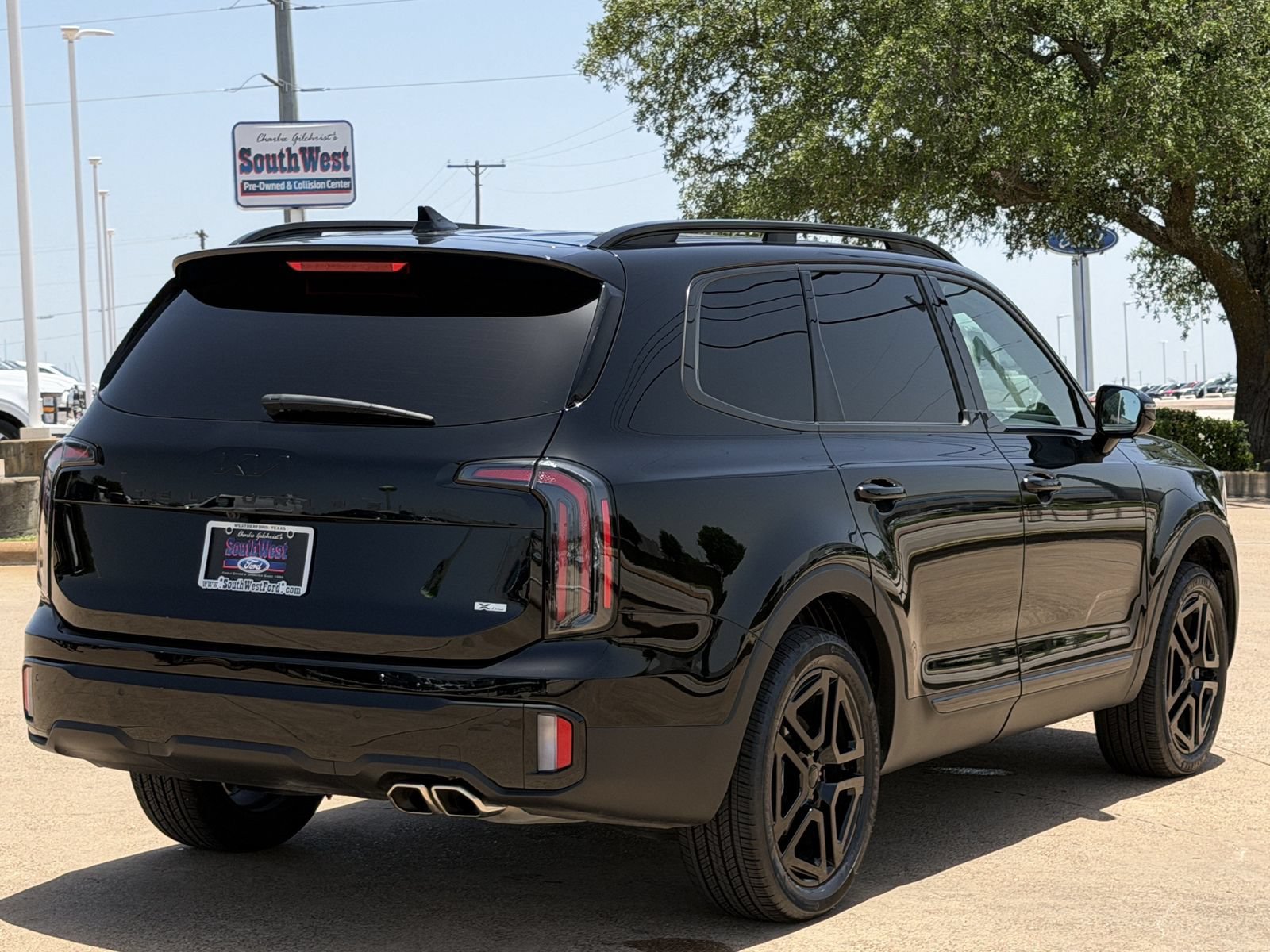 Used 2025 Kia Telluride SX X-Line AWD/4WD image 4