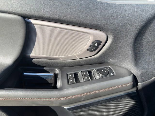Certified 2025 Ford Expedition Active AWD/4WD image 15