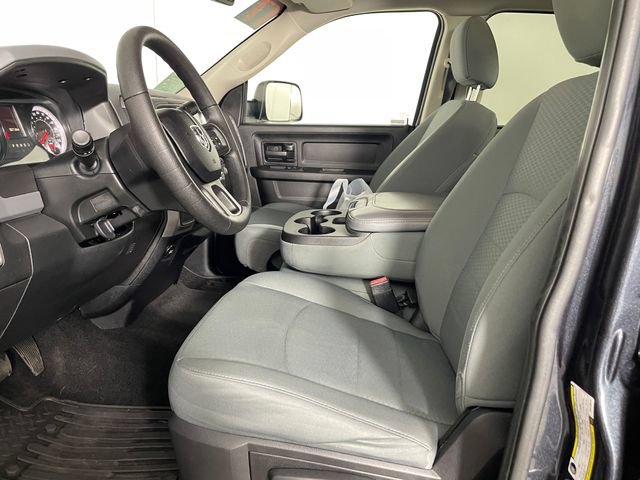 Used 2017 RAM 2500 Tradesman w/ Chrome Appearance Group AWD/4WD image 2