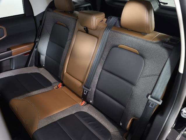 Certified 2023 Ford Bronco Sport Outer Banks w/ Tech Package AWD/4WD image 11