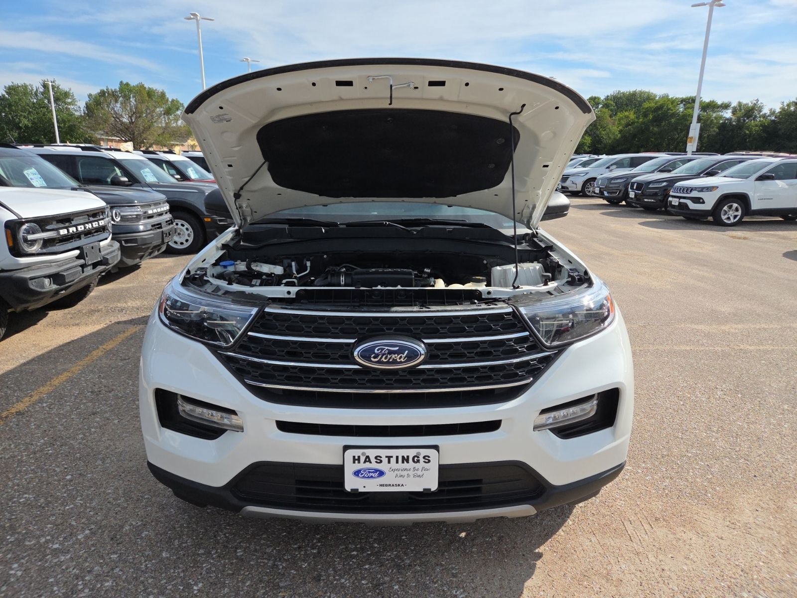 Certified 2023 Ford Explorer XLT w/ Equipment Group 202A AWD/4WD image 21