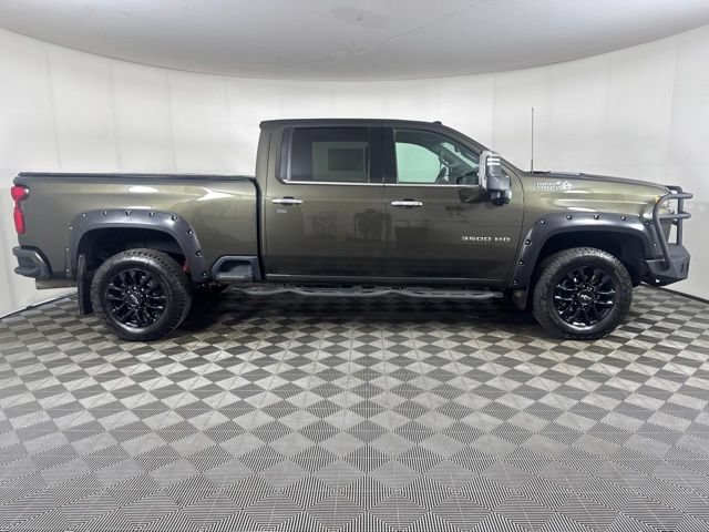 Used 2023 Chevrolet Silverado 3500 High Country w/ Z71 Off-Road Package AWD/4WD image 2