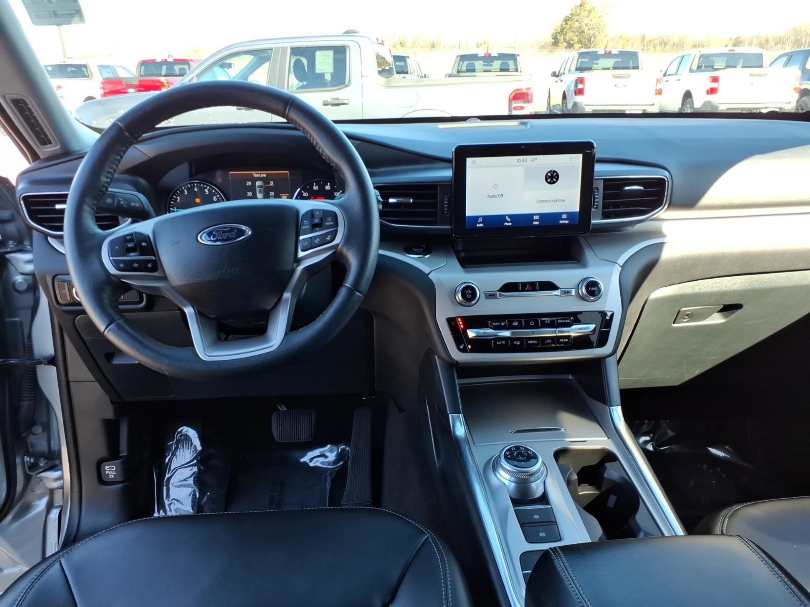 Certified 2024 Ford Explorer XLT w/ Equipment Group 202A image 14