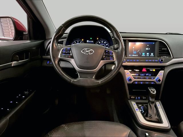 Used 2017 Hyundai Elantra Limited w/ Limited Tech Package 08 FWD image 5