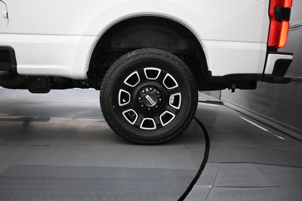 Certified 2024 Ford F250 Platinum AWD/4WD image 24