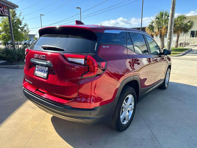 Used 2024 GMC Terrain SLE FWD image 8