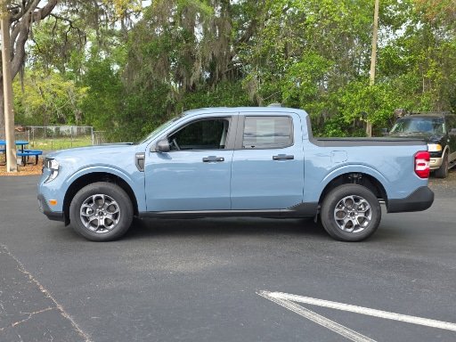Certified 2025 Ford Maverick XLT FWD image 9