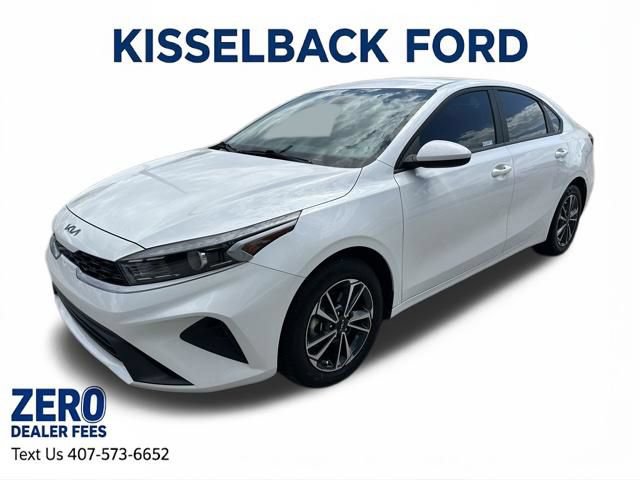 Used 2024 Kia Forte LXS FWD image 9