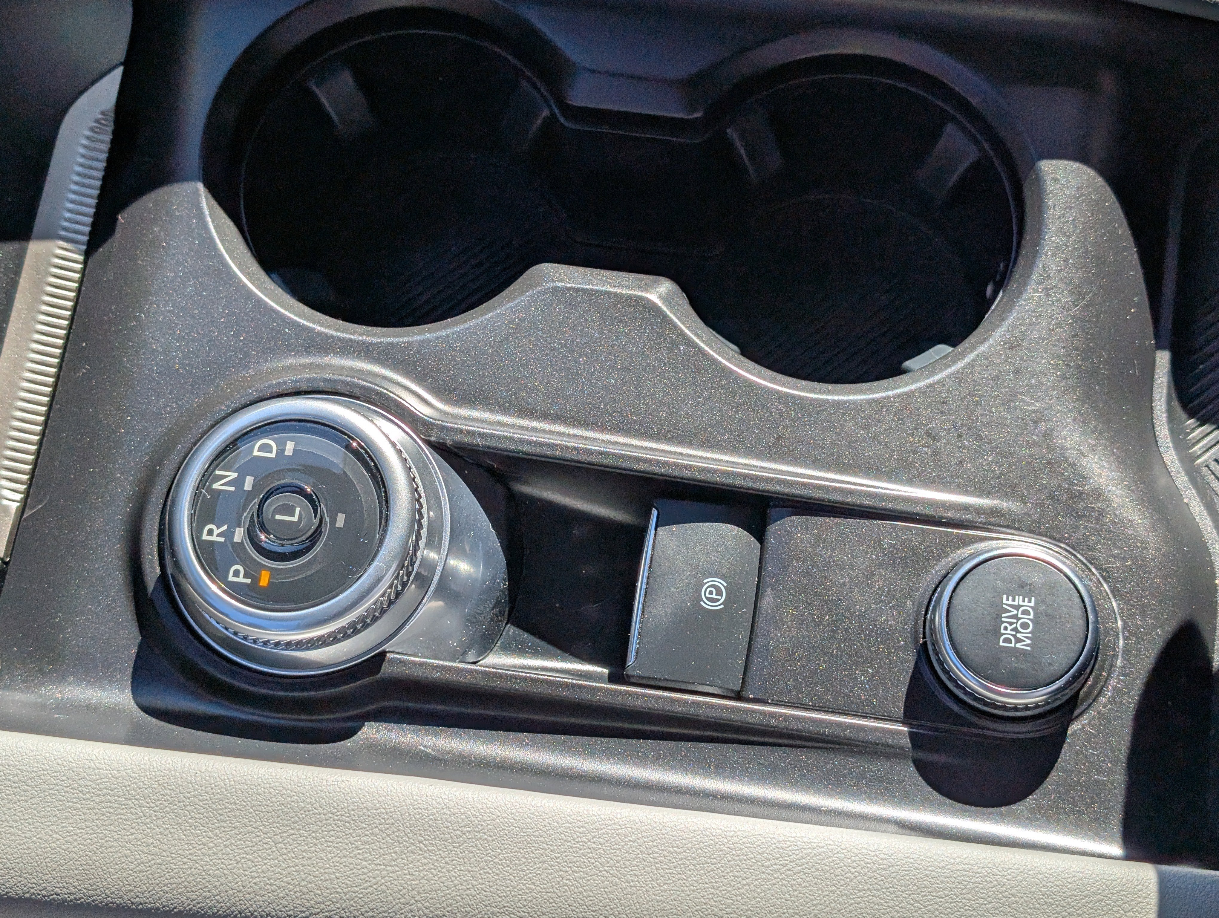 Certified 2025 Ford Explorer Active w/ Active Comfort Package image 29