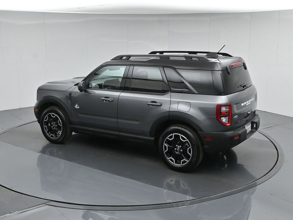 Certified 2025 Ford Bronco Sport Outer Banks w/ Outer Banks Tech Package+ AWD/4WD image 45