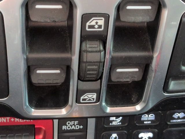 Used 2020 Jeep Gladiator Rubicon AWD/4WD image 21