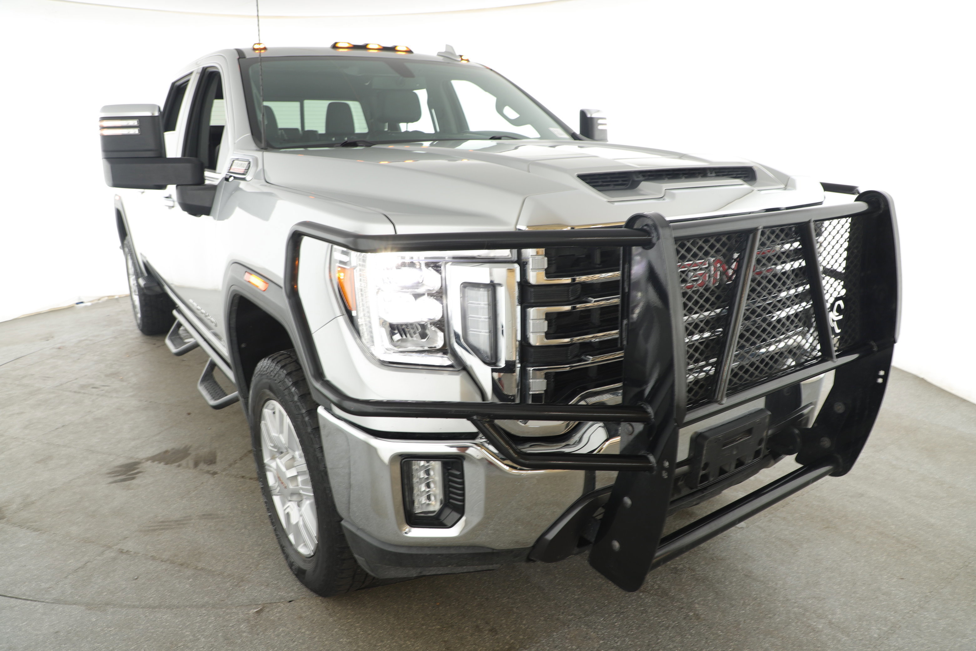 Used 2022 GMC Sierra 2500 SLT image 3