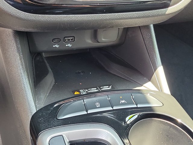 Used 2024 Buick Envista Sport Touring w/ Convenience II Package FWD image 33