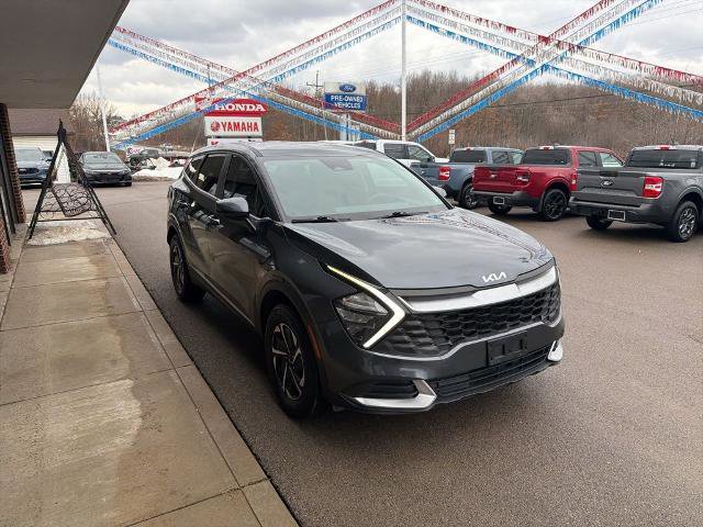 Used 2023 Kia Sportage LX image 2