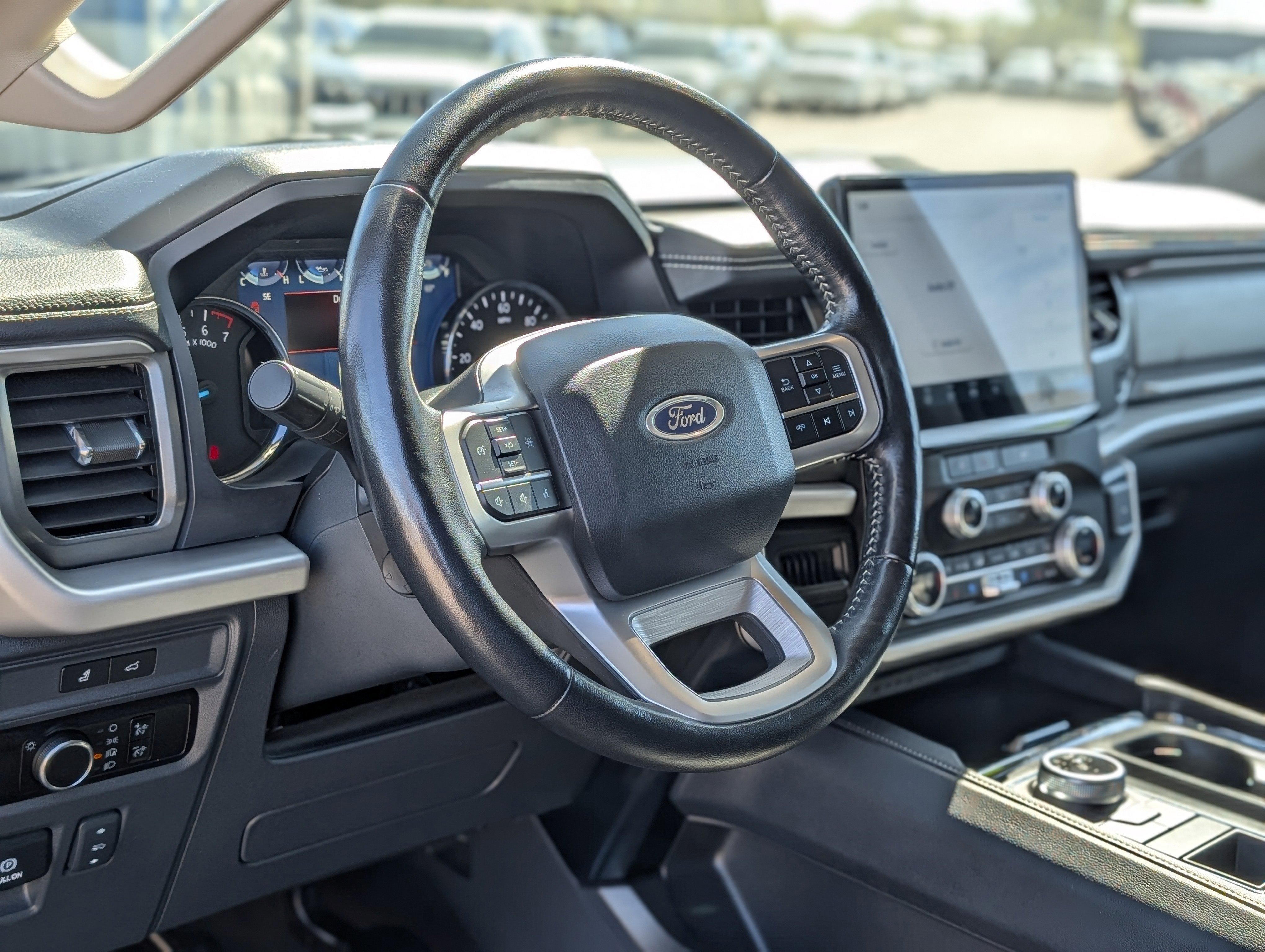 Certified 2024 Ford Expedition Max XLT image 21