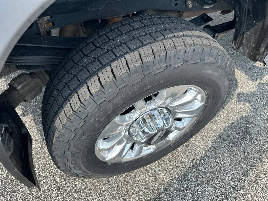 Certified 2022 Ford F350 Limited AWD/4WD image 8