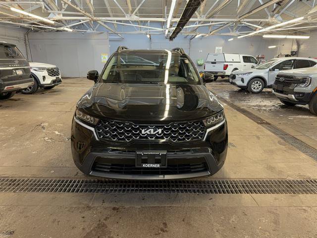 Used 2023 Kia Sorento S w/ Panoramic Sunroof Package AWD/4WD image 2