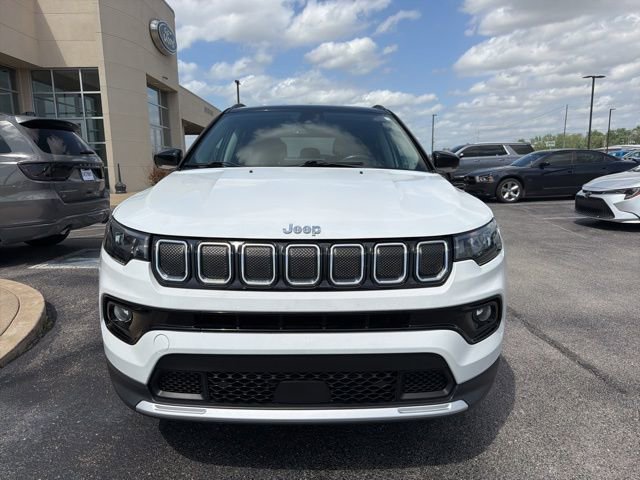 Used 2022 Jeep Compass Limited AWD/4WD image 2