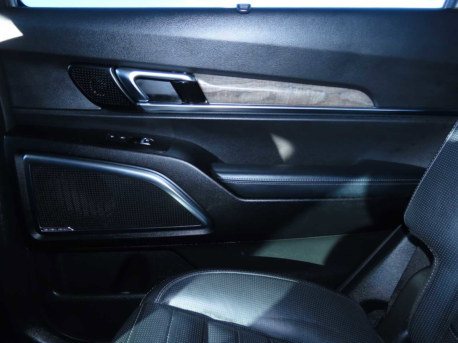 Used 2020 Kia Telluride SX image 19