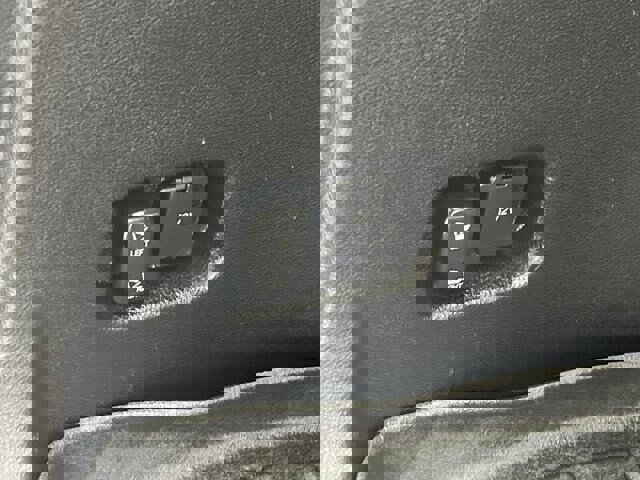 Certified 2020 Ford Edge SEL w/ Convenience Package image 32