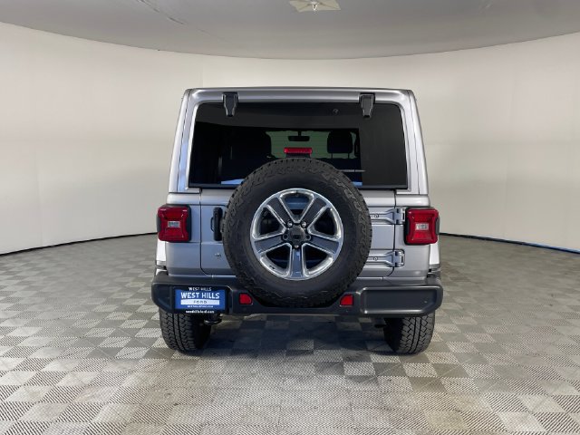 Used 2018 Jeep Wrangler Unlimited Sahara AWD/4WD image 25