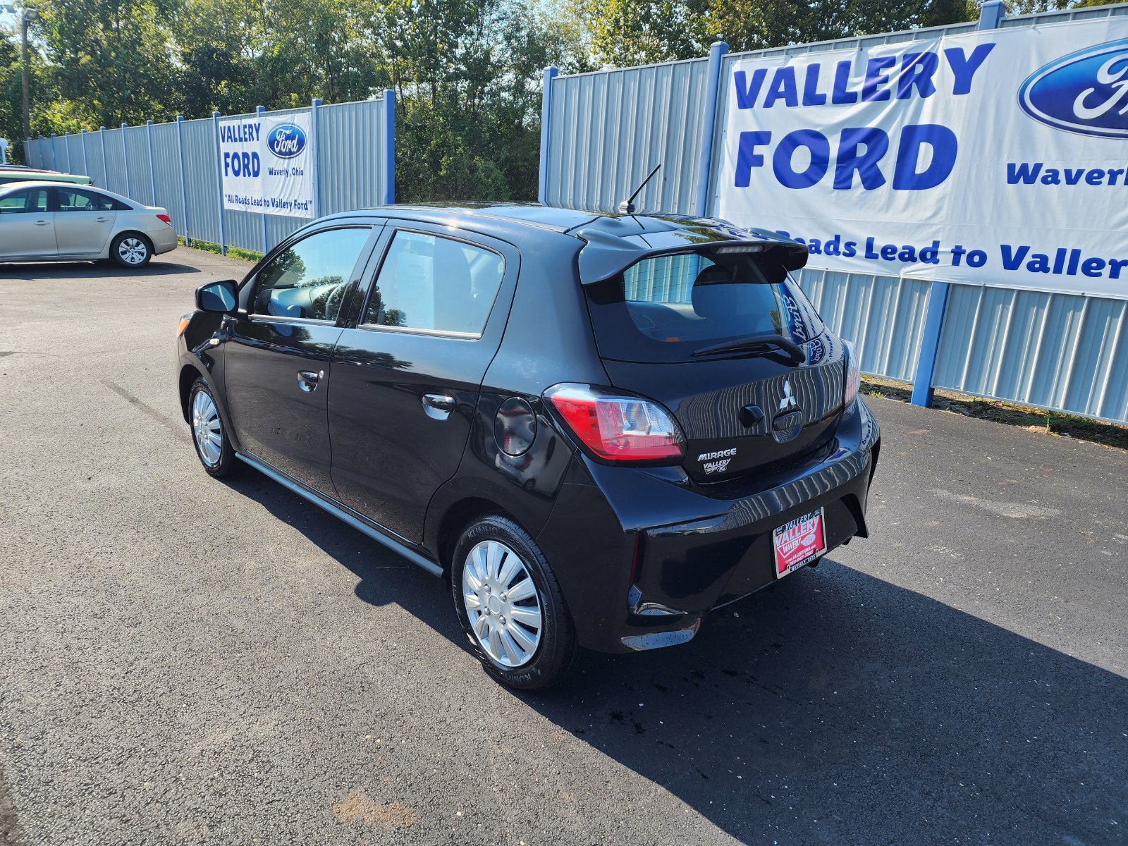 Used 2024 Mitsubishi Mirage ES FWD image 3