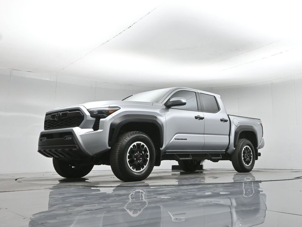 Used 2025 Toyota Tacoma TRD Off-Road image 26