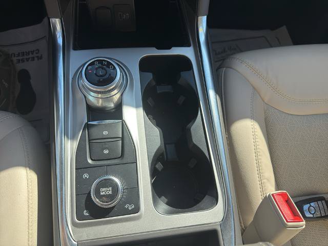 Certified 2023 Ford Explorer Platinum w/ Technology Package AWD/4WD image 29