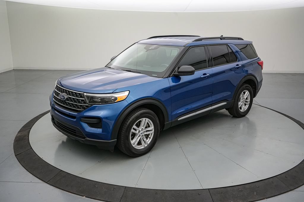 Certified 2023 Ford Explorer XLT w/ Class IV Trailer Tow Package AWD/4WD image 8