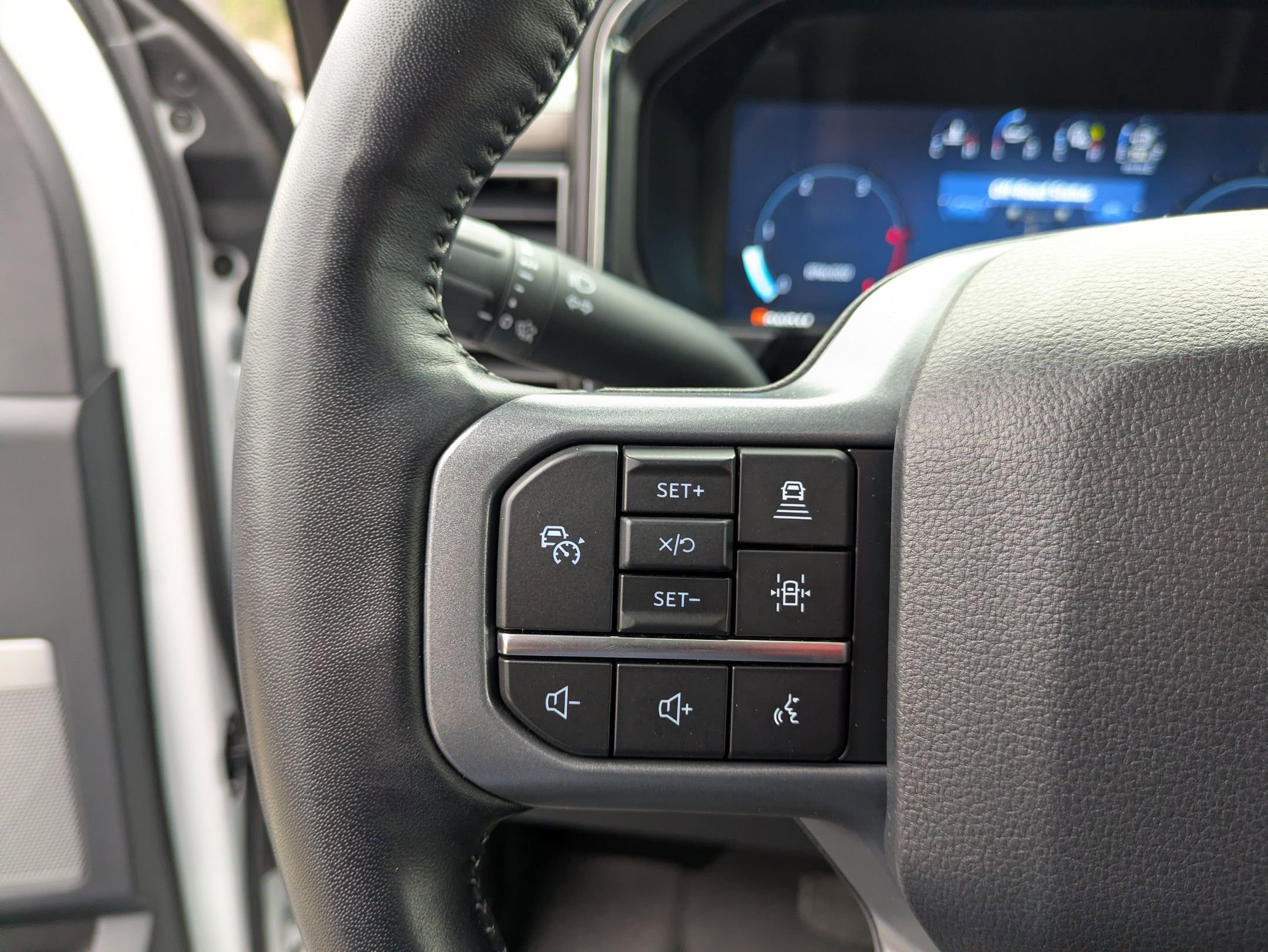 Certified 2024 Ford F250 Lariat w/ Lariat Ultimate Package image 21