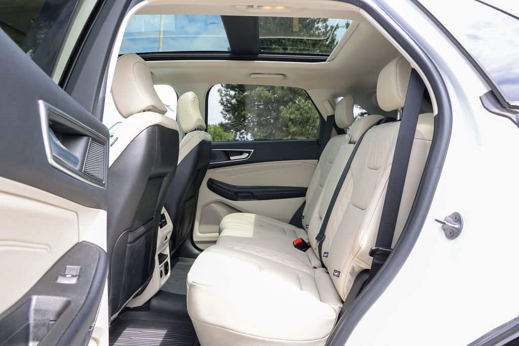 Certified 2024 Ford Edge Titanium w/ Titanium Elite Package AWD/4WD image 39
