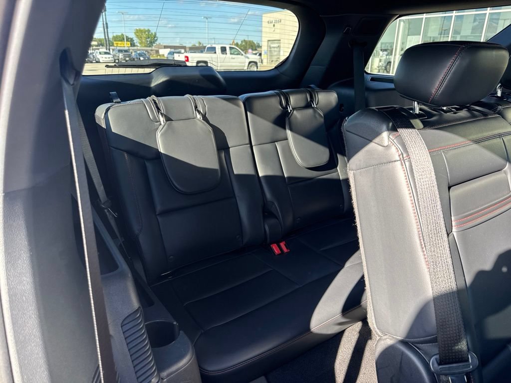 Certified 2025 Ford Explorer ST-Line w/ ST-Line Street Pack AWD/4WD image 30