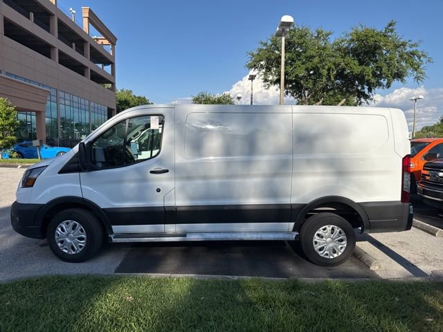 Certified 2025 Ford Transit 250 Low Roof w/ Exterior Upgrade Package RWD image 4